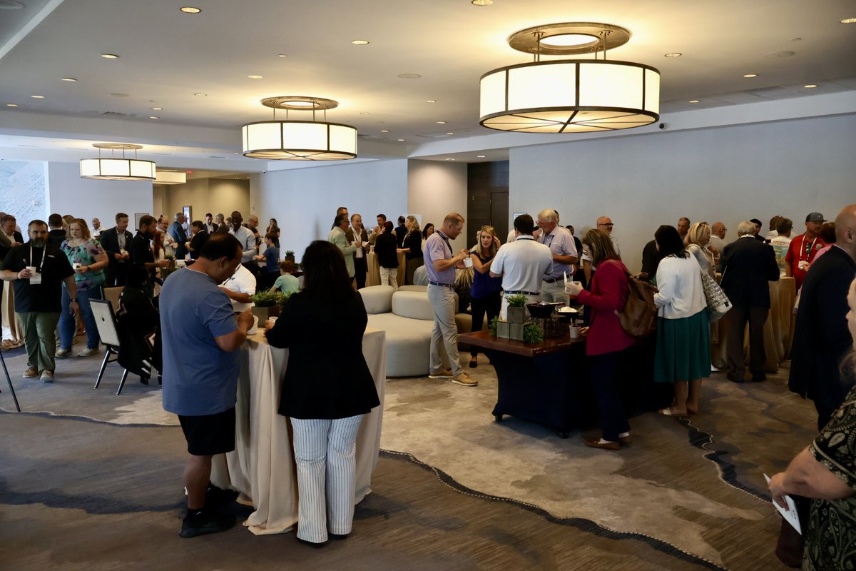 flpublicpower's tweet image. Our fan-favorite ice cream social marks the official beginning of our Annual Conference each year! Thank you for joining us for a quick little sugar rush before finding your seat in the general session ballroom. #FLPublicPower #PublicPower