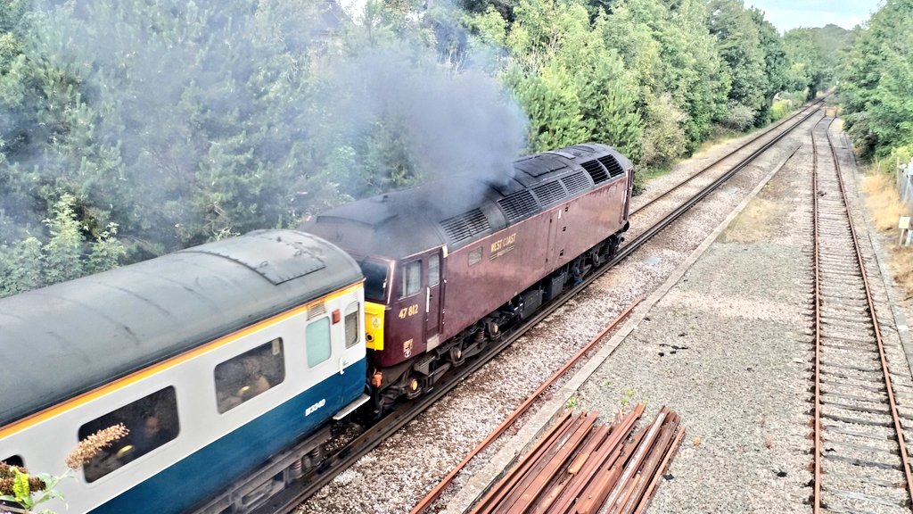 Clagtastic class 47 leaving Dorchester South