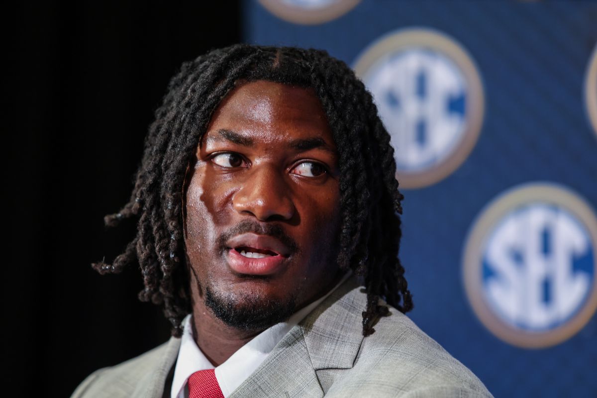 BPrzybylo's tweet image. R Mason Thomas the running back?
OK, not anymore (obviously). But the #OU star explains how some of those traits from back in the day still help him at defensive end.
on3.com/teams/oklahoma…