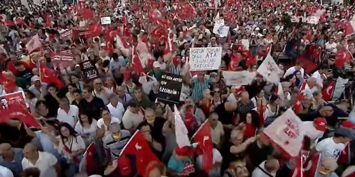 gazetepencere's tweet image. CHP'den 5 ayda 39'uncu miting:
Yurttaşlar iradesine sahip çıkmak için Bakırköy'e akın etti
gazetepencere.com/gundem/chpden-…