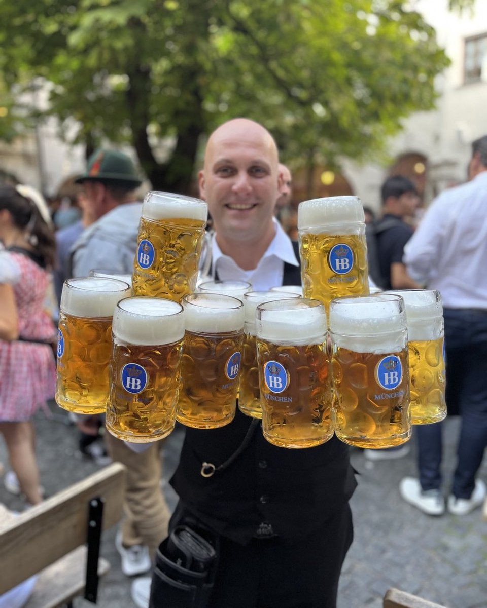 TasteAtlas's tweet image. World's Most Legendary Restaurants
Hofbräuhaus München, Munich, Germany 🇩🇪
Legendary Restaurants: tasteatlas.com/best/restauran…
Hofbräuhaus München is one of the world’s most famous beer halls, established in 1589 by Wilhelm V, Duke of Bavaria. Known for its vaulted ceilings, long…