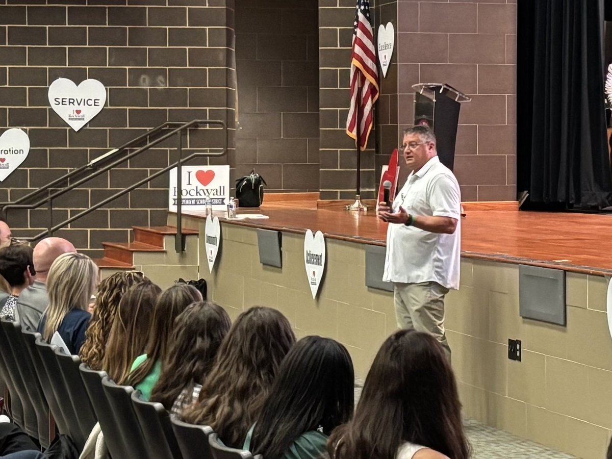 RockwallISD_HR's tweet image. 🎉 New Employee Induction Week begins today! We’re thrilled to welcome all of our newest team members. You’re officially part of the @rockwallschools family! ❤️🧡
Shoutout to @megangist and Dr. V for their inspiring words to kick off an amazing week ahead! @RISD_Academics