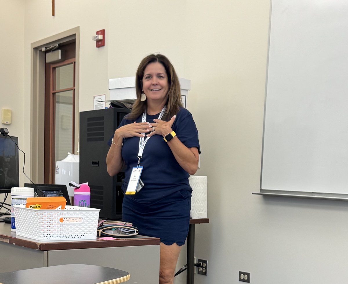 Loved watching SC represent at #DENSI2025 <a href="/DiscoveryEd/">Discovery Education</a>