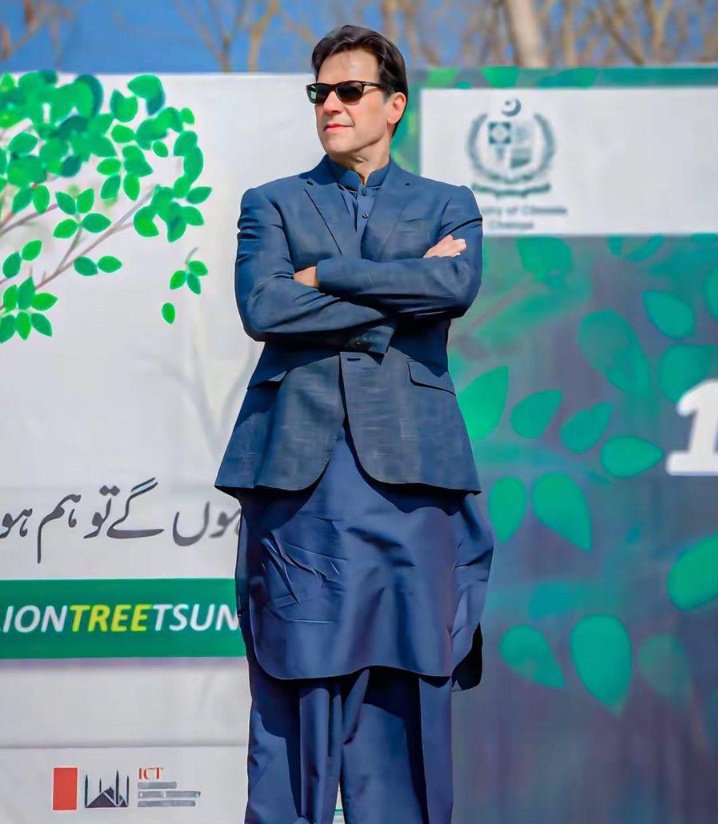 Saagr Mirza (@mirzasaagr) on Twitter photo یہ سر بلندی تو مجھ کو خدا نے بخشی ہے.
وہ کون ہے جو میرا سر جھکانا چاہتا ہے.
<a href="/ImranKhanPTI/">Imran Khan</a>
#StopTorturingImranKhan یہ سر بلندی تو مجھ کو خدا نے بخشی ہے.
وہ کون ہے جو میرا سر جھکانا چاہتا ہے.
<a href="/ImranKhanPTI/">Imran Khan</a>
#StopTorturingImranKhan