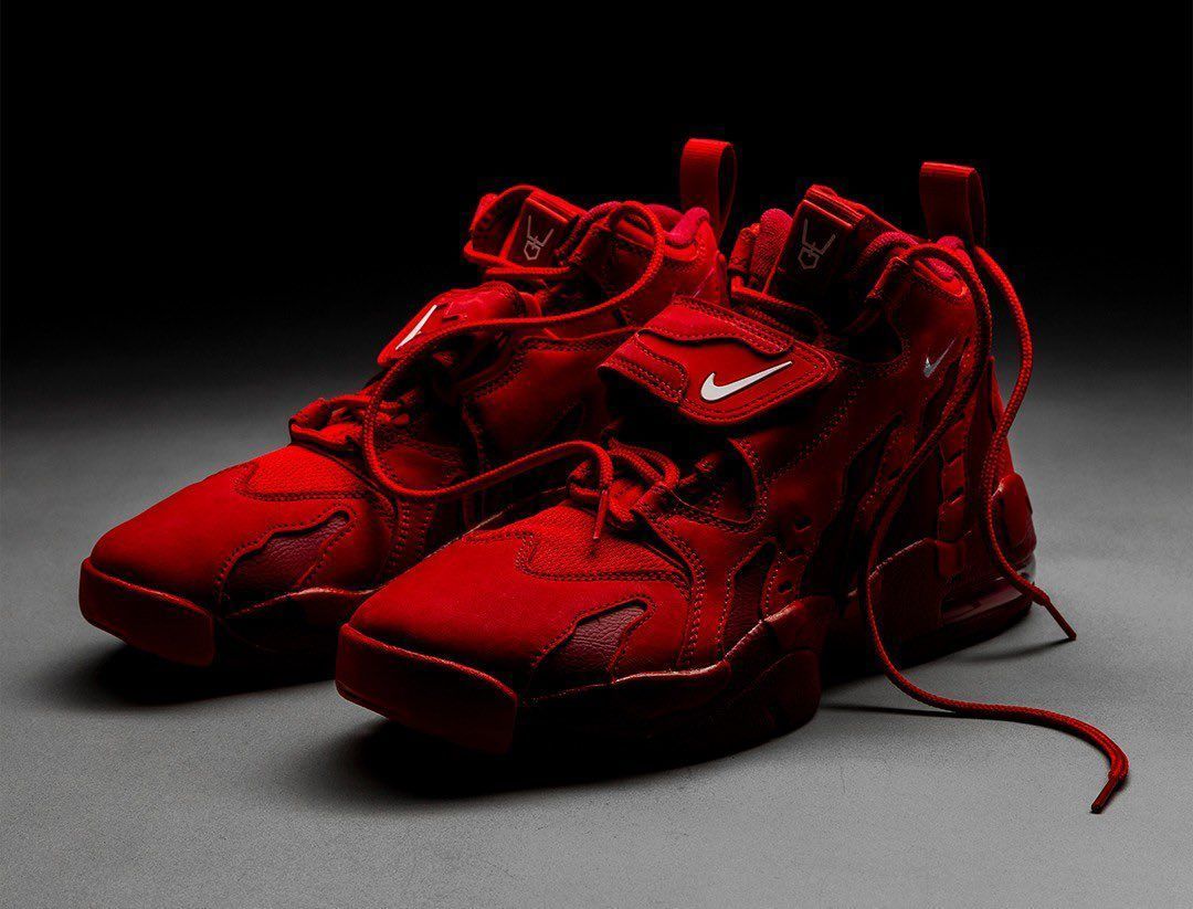 JustFreshKicks's tweet image. Nike Air DT Max 96 'Love Letter to Connie' on sale for $99.98 ❤️
bit.ly/3TMTP3J