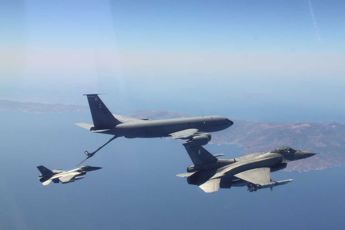 Γρηγόρης Π. (@coltm4a1gr) on Twitter photo Μαχητικά Α/Φ F-16C Block 52+ της 343 Μοίρας «Αστέρι» κατά την διάρκεια συνεκπαίδευσης με ιπτάμενο τάνκερ τύπου KC-135 της 100ης Πτέρυγας Εναέριου Ανεφοδιασμού της USAFE, πριν από μερικά χρόνια.
📷: <a href="/HAFspokesperson/">Hellenic Air Force</a> Μαχητικά Α/Φ F-16C Block 52+ της 343 Μοίρας «Αστέρι» κατά την διάρκεια συνεκπαίδευσης με ιπτάμενο τάνκερ τύπου KC-135 της 100ης Πτέρυγας Εναέριου Ανεφοδιασμού της USAFE, πριν από μερικά χρόνια.
📷: <a href="/HAFspokesperson/">Hellenic Air Force</a>