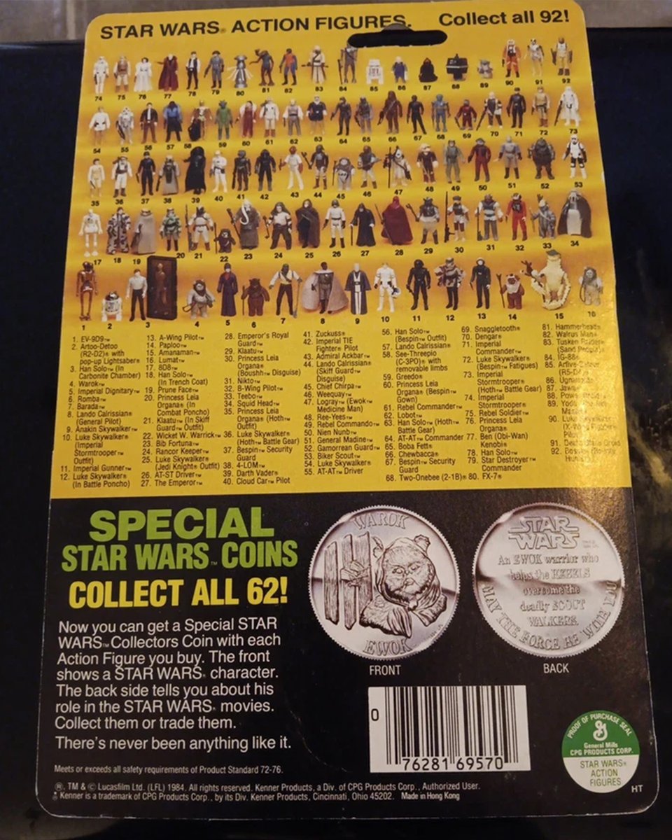 PadawanCollects's tweet image. The Emperor was first offered as a promotional mail-away offer on 65C-Back Return of the Jedi card backs in 1983 and came shipped in a generic white box and packed in a Kenner ROTJ-c tape sealed baggie - it comes with a black cane. Shown: 1985 POTF 92 Back
#actionfigures