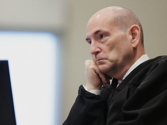 Hunter Bertram (@hunterbertramtv) on Twitter photo Kohberger Sentencing Update—
Judge Hippler expressed that while he seeks to understand the reasons behind Kohberger’s heinous acts, he would rather put it to rest so we can forget him and his relevance.
<a href="/kxly4news/">4 News Now</a> Kohberger Sentencing Update—
Judge Hippler expressed that while he seeks to understand the reasons behind Kohberger’s heinous acts, he would rather put it to rest so we can forget him and his relevance.
<a href="/kxly4news/">4 News Now</a>
