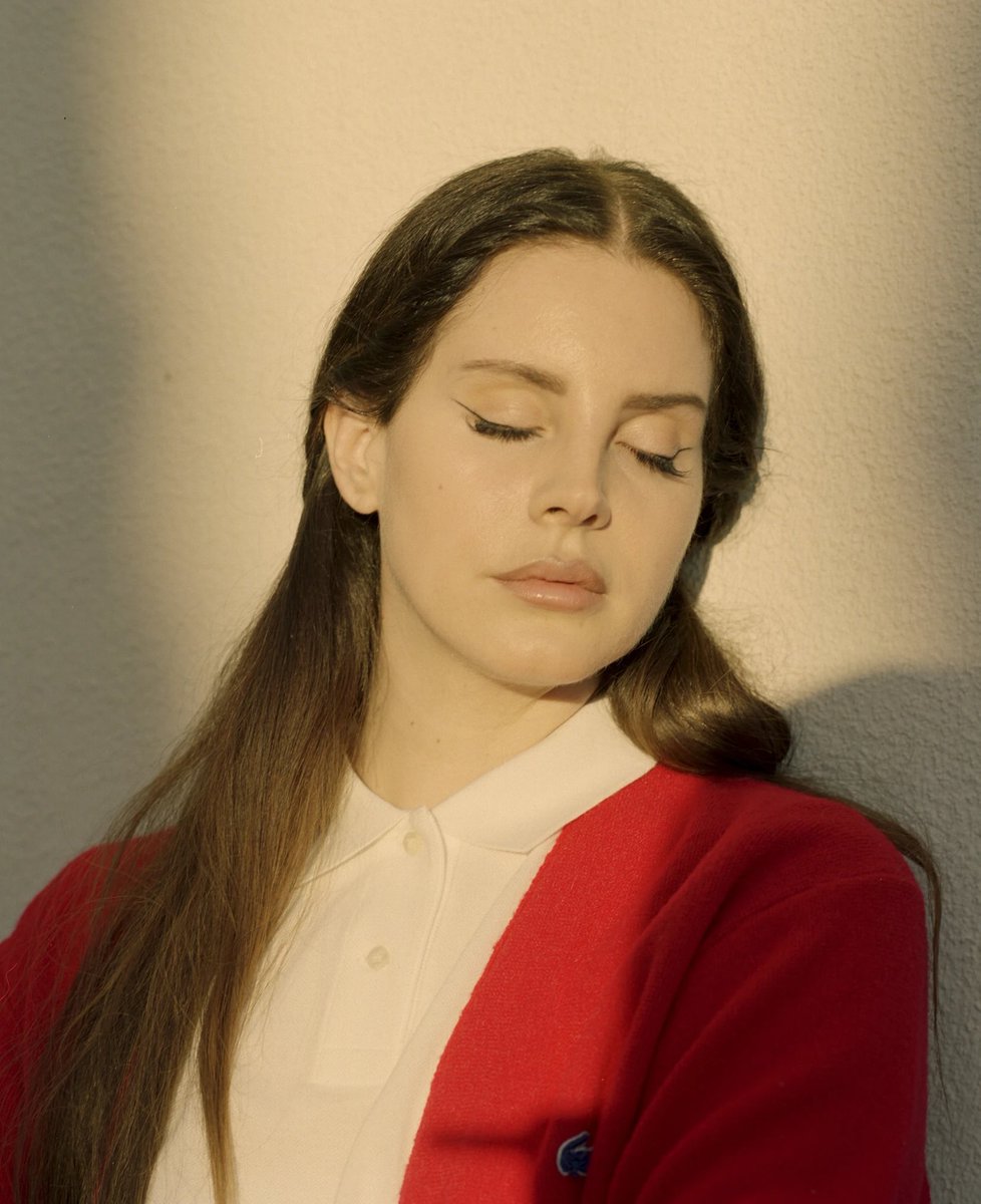 LanasChart's tweet image. Lana Del Rey was the #21 (+1) most listened to artist yesterday on Spotify Global.