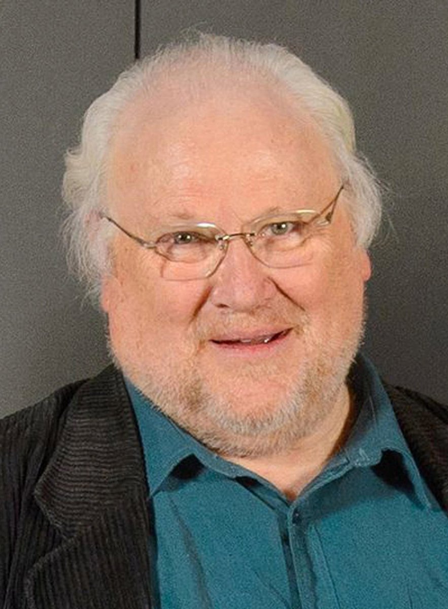 WhoCraved's tweet image. Colin Baker reveals his Halloween plans with the celebration being 100 days away | 🚨
“I have some big plans but if that fails, I can always be the old faithful slutty cat”