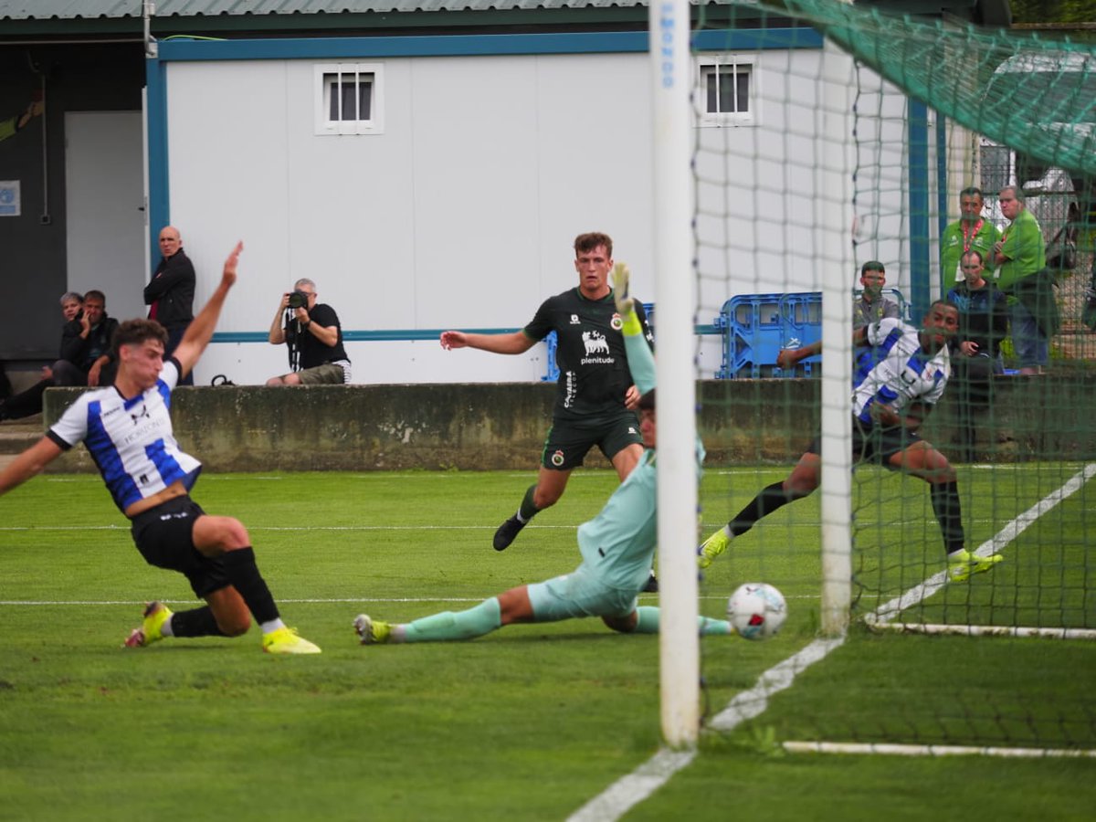 RealAvilesInd's tweet image. ⏱️ Minuto 29'
🎯 ¡𝐆⚽⚽⚽𝐋𝐋𝐋 de Javi Cueto!
🔥 ¡𝐆🔵⚪🔴𝐋𝐋𝐋 del @RealAvilesind!
🟩⬜ RAC 0-1 RAI 🟦⬜
#PretemporadaRAI 🔵⚪🔴