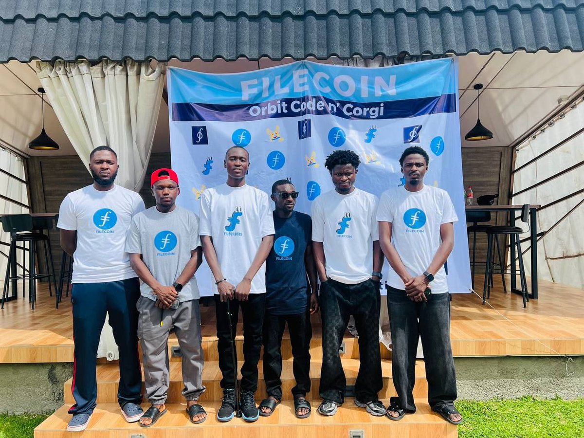 FILBuilders's tweet image. Incredible energy in Jos!
Filecoin Orbit's Code n' Corgi brought together a vibrant community of developers, sparking a wave of learning and building on the Filecoin network.
Kudos to our Orbit Ambassador, @TheMoneyWayGuy, to assemble the developer talent and make this happen.