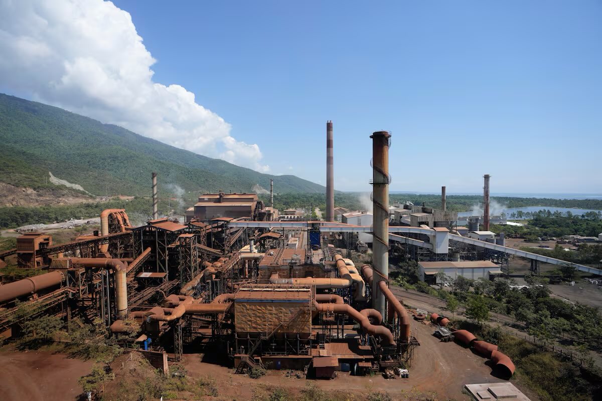 Factor4_GT's tweet image. 📣 El Ministerio de Ambiente (@marnguate) ha anunciado que presentará nuevas denuncias contra varias empresas mineras en Izabal por daños ambientales.
⚠️ Según autoridades, se han identificado al menos 8 posibles violaciones a la ley, incluyendo operaciones sin autorización y…