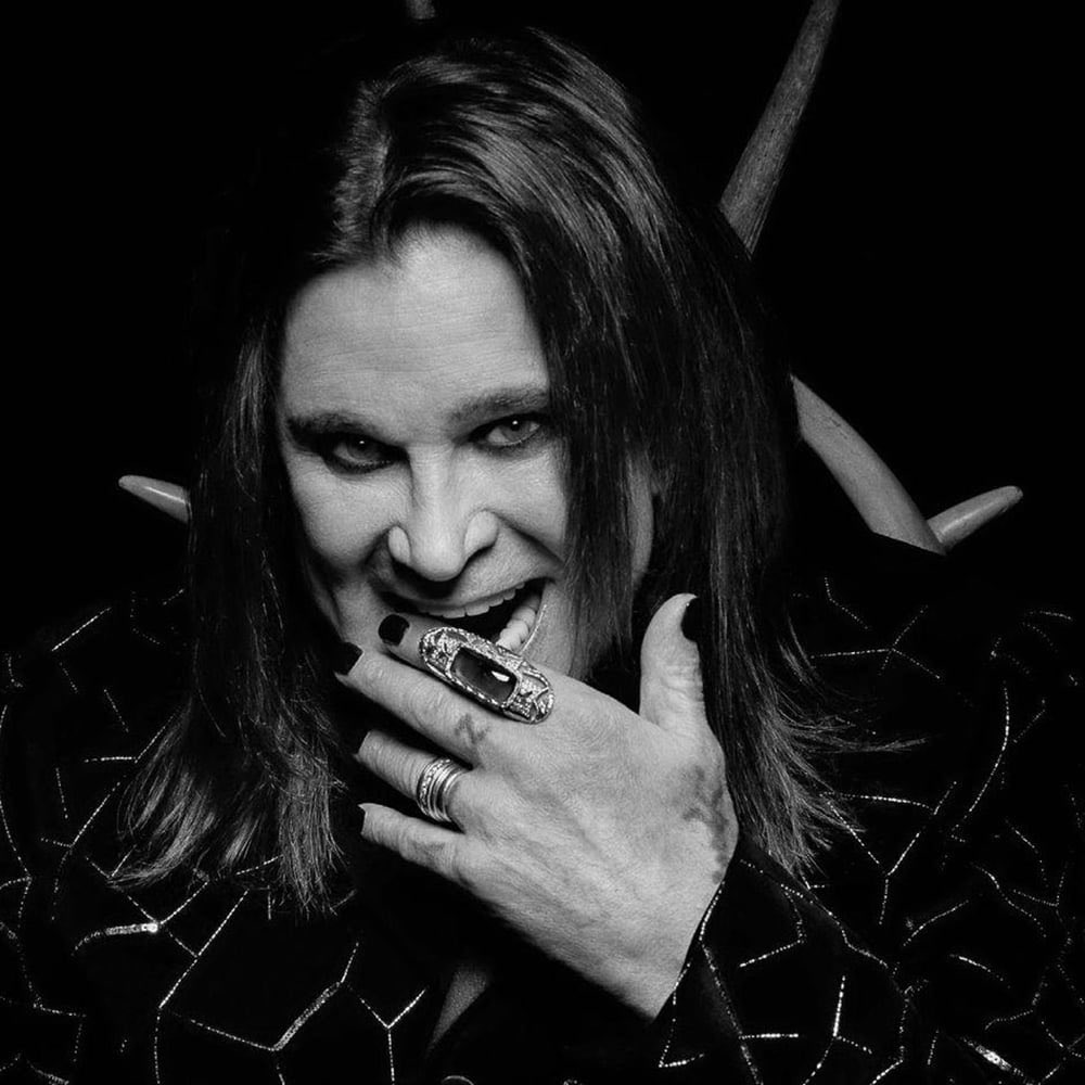 FoxieKT's tweet image. RIP Ozzy. We lost an absolute legend. Grateful to have grown up listening to Sabbath and watching The Osbournes. Nobody will ever do it quite like him 🦇🪦