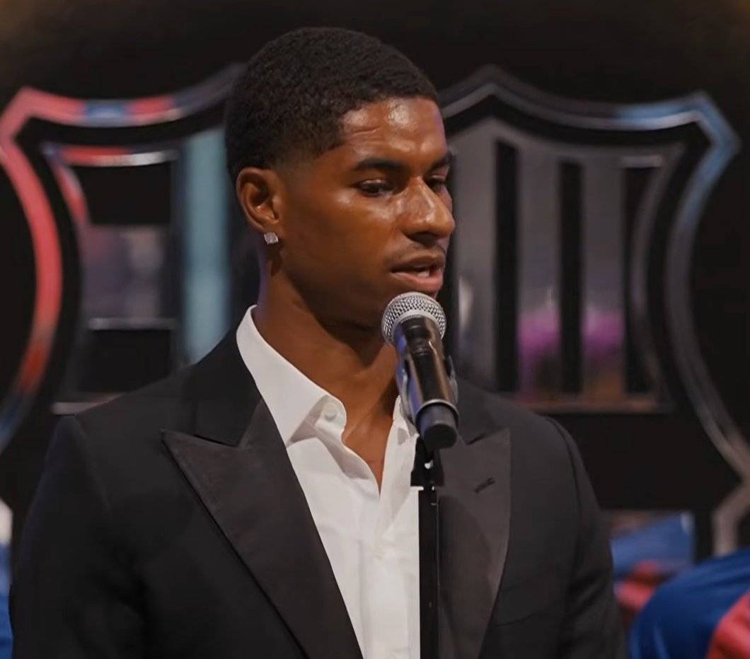 BarcaTimes's tweet image. 🚨 Marcus, what do you hope to achieve this season with the club?
Rashford: "It’s simple, I want to win the biggest trophies. I believe Barcelona is one of the biggest clubs in world football, so it’s the perfect place to achieve that." #fcblive 🏆