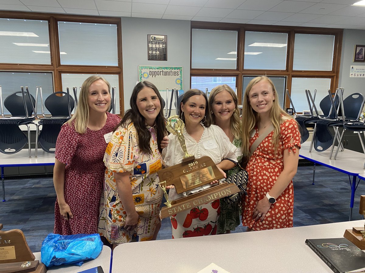 Journalism Camp in summer 2009... and some of them back this summer at their 15th year reunion. J-camp = State Champs... there is a correlation! Great to see you, superstar Marian Alumnae! <a href="/OmahaMarian/">Marian High School</a>