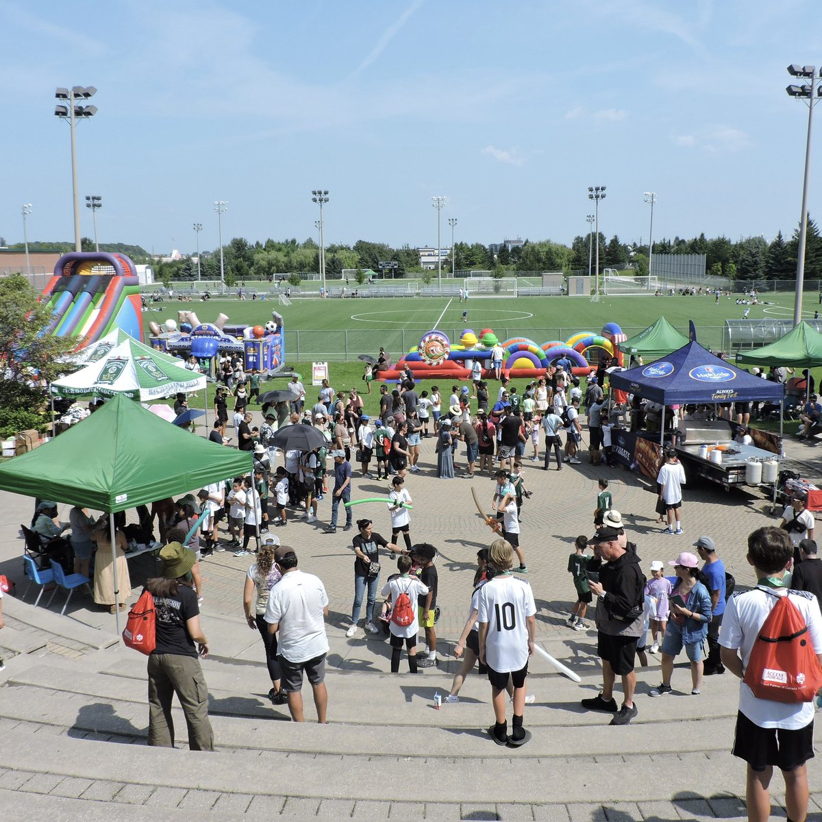 CanadaSoccerEN's tweet image. Been having a blast at the Canada Soccer Grassroots Soccer Fests so far this summer. We have a few spots left, so don't miss your chance to host a fun filled event this year! 🎊
Apply here: canadasoccer.com/assf-festival-…