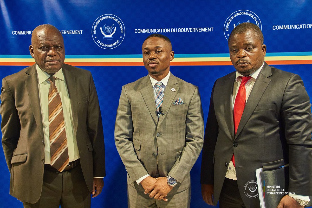 JusticeGouvCD's tweet image. Son Excellence Samuel MBEMBA KABUYA s'est entretenu, ce mercredi 23 juillet, avec Monsieur Karel Osiris Coffi DOGUE, directeur général de l'Ecole Régionale Supérieure de la Magistrature (ERSUMA).
Au cœur de leurs échanges, la portée et la signification des actions que l'ERSUMA…