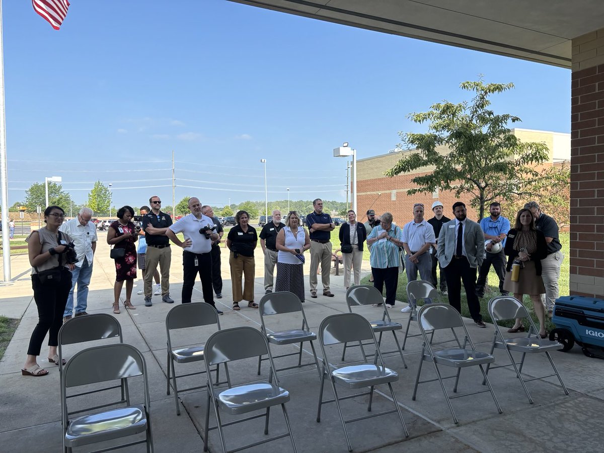 AvonSupt's tweet image. @avonnorth1 ribbon cutting this morning - new orchestra room, new classroom wing, and other renovated spaces designed for @OrioleTweets students! 5 ribbon cuttings down, 1 to go….Willow Elem tmrw @ 3 pm!