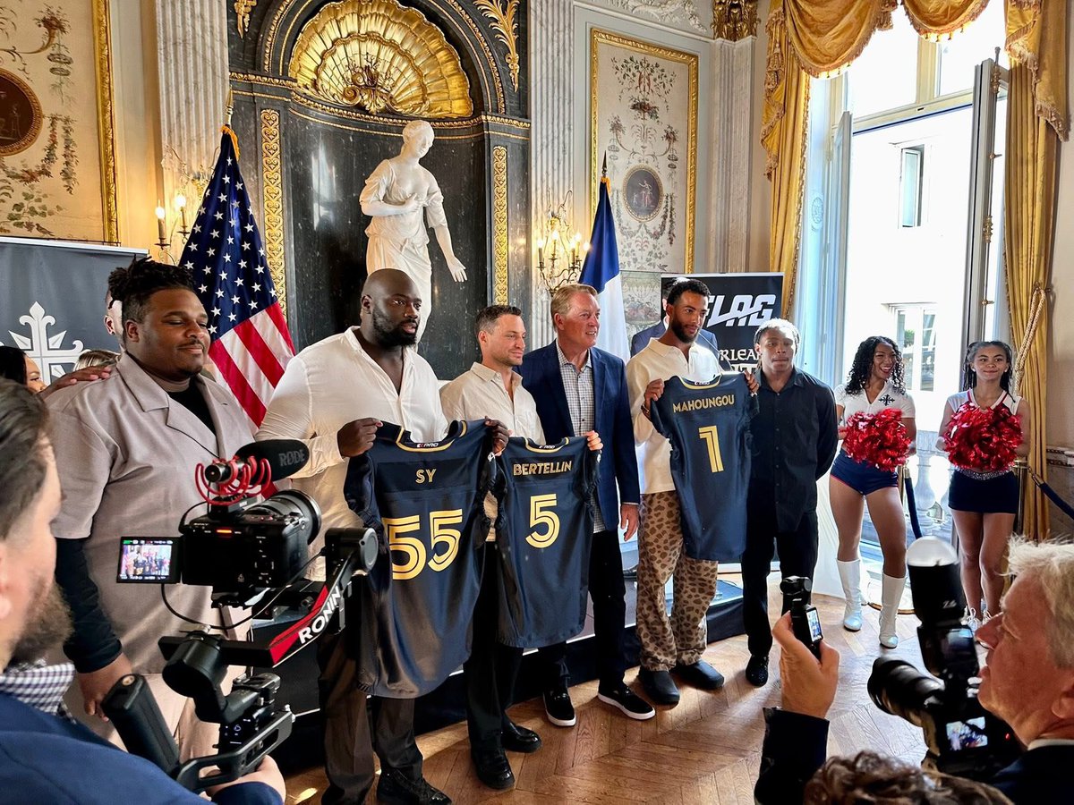 John McKeon (@jtmckeon) on Twitter photo 🇺🇸🤝🇫🇷 Building bridges through football.
On July 11, the <a href="/parismusketeers/">Paris Musketeers</a> hosted a landmark event at <a href="/USEmbassyFrance/">U.S. Embassy France</a> with the <a href="/Saints/">New Orleans Saints</a> and <a href="/FFFA_officiel/">FF Football Américain</a>—launching a first-of-its-kind 🇺🇸🇫🇷 partnership to grow the game.
This is just the beginning. ⚔️🏈
#ParisMusketeers #Saints 🇺🇸🤝🇫🇷 Building bridges through football.
On July 11, the <a href="/parismusketeers/">Paris Musketeers</a> hosted a landmark event at <a href="/USEmbassyFrance/">U.S. Embassy France</a> with the <a href="/Saints/">New Orleans Saints</a> and <a href="/FFFA_officiel/">FF Football Américain</a>—launching a first-of-its-kind 🇺🇸🇫🇷 partnership to grow the game.
This is just the beginning. ⚔️🏈
#ParisMusketeers #Saints