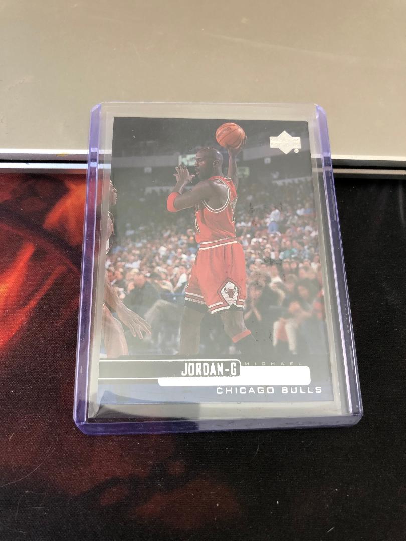 vividblue2008's tweet image. Huge thank you and shoutout to @angrylioncc for this MJ which he sent out of his own collection just because I am a veteran, very kind thing to do, cheers !