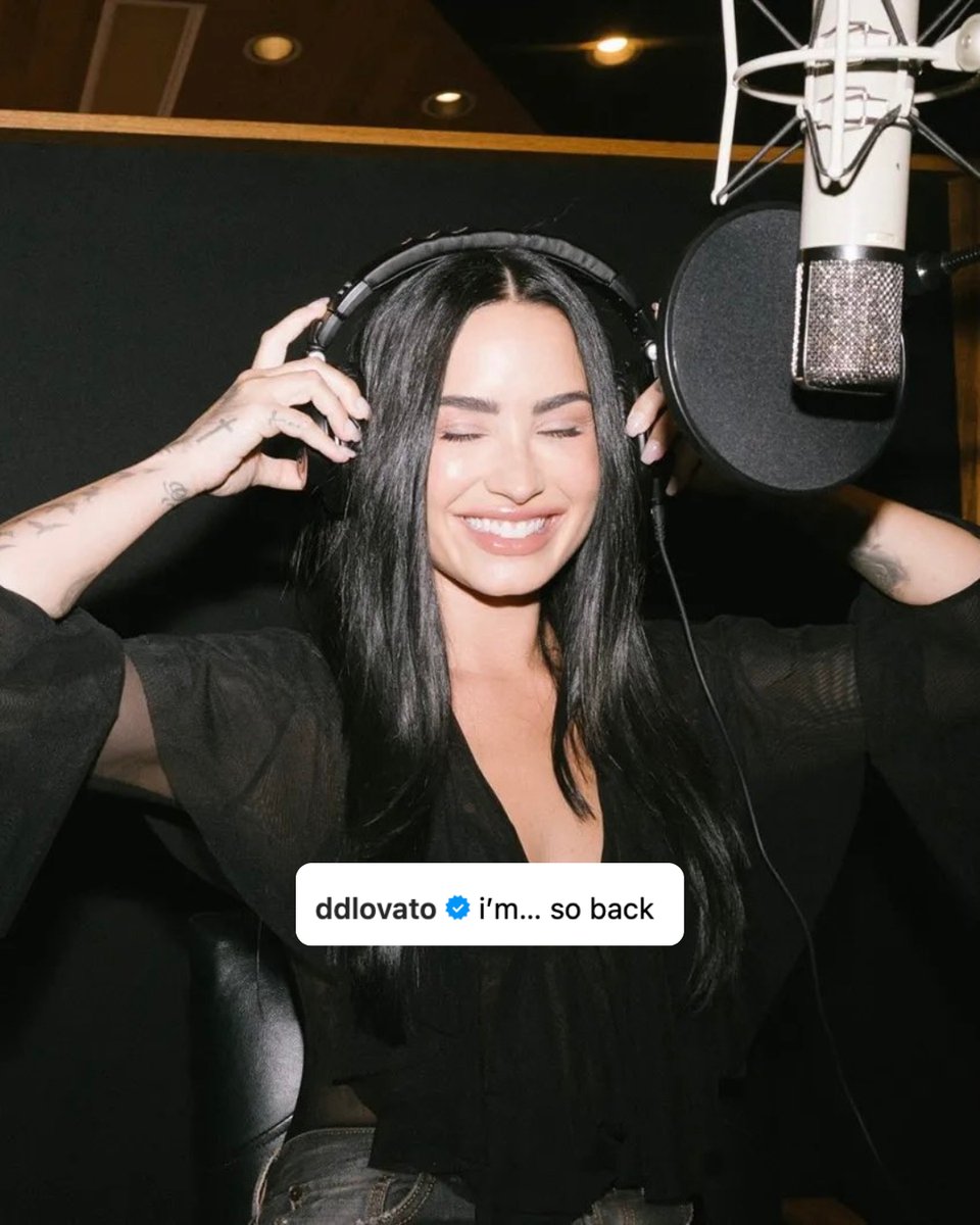 UMG's tweet image. If @ddlovato says we’re so back, then we’re so back. 🙂↕️
↳ rollingstone.com/music/music-ne…