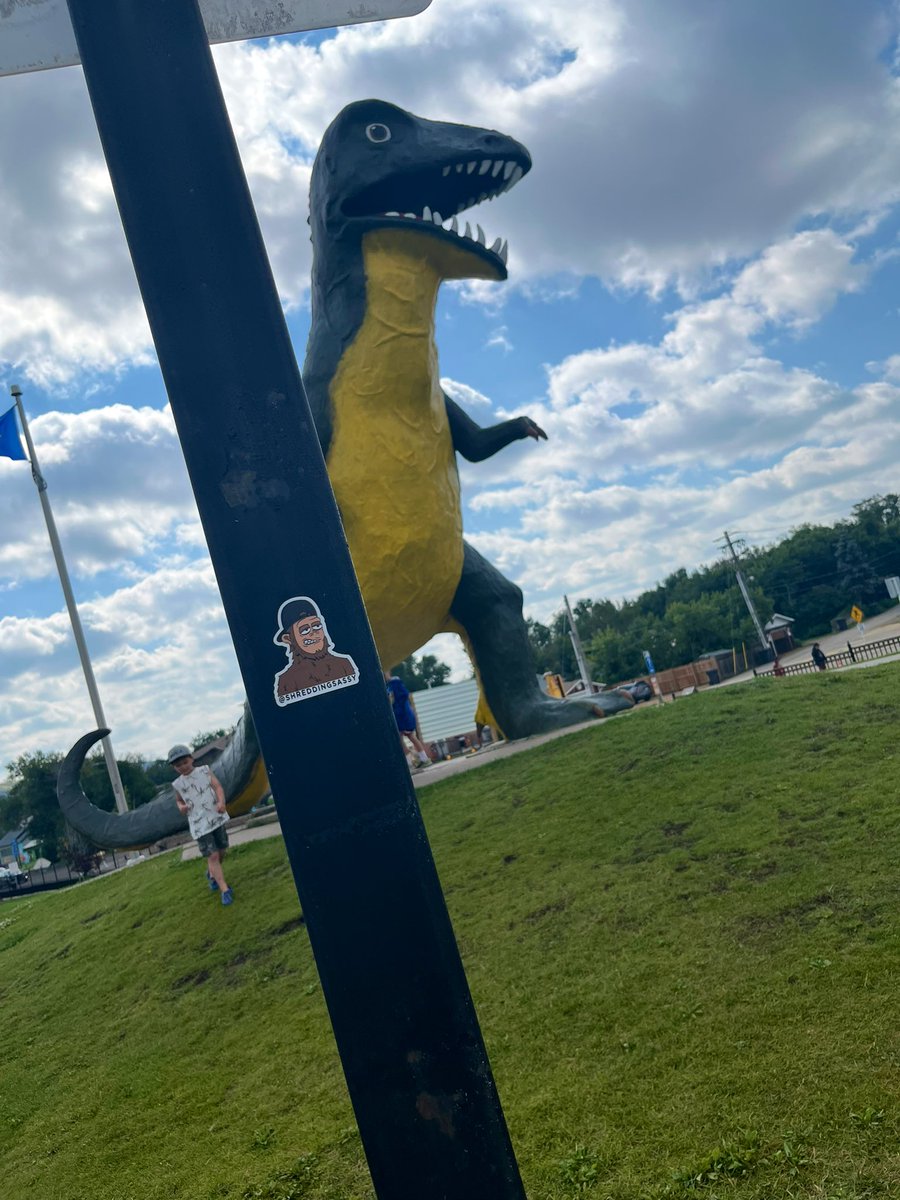 Sassy Dinos 🤙🏻