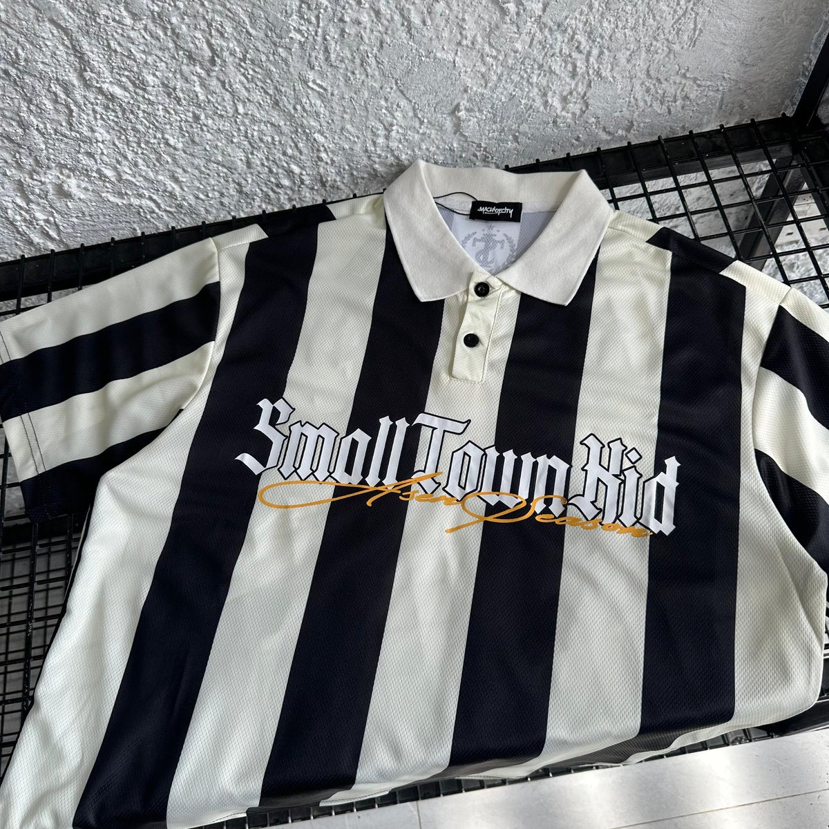 plugcorrect's tweet image. SMALL TOWN KID AMERICAN JERSEY
Size: M-XL 
Price: N40,000