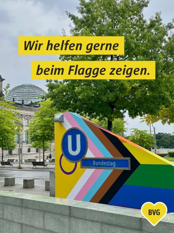 svmoffiziell's tweet image. Der tägliche Wahnsinn Berlin: BVG glänzt erneut mit woker Anbiederung an den Zeitgeist
Die Berliner Verkehrsbetriebe (BVG) gelten spätestens seit der "Corona-Krise" als berechenbares Unternehmen, dies bezogen auf die Arbeit des Social-Media-Teams zum Thema "Zeitgeist-Kampagnen".…