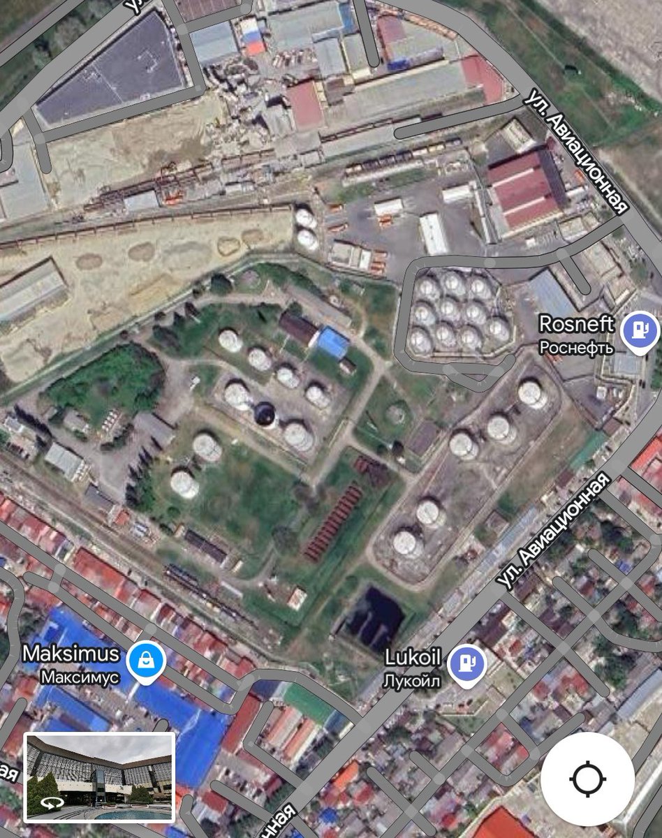 Soupedesques's tweet image. ‼️🇺🇦🇷🇺
💥💥💥
Le dépôt pétrolier situé du côté de l'aéroport international de Sotchi (Adler) a été attaqué 😎⬇️