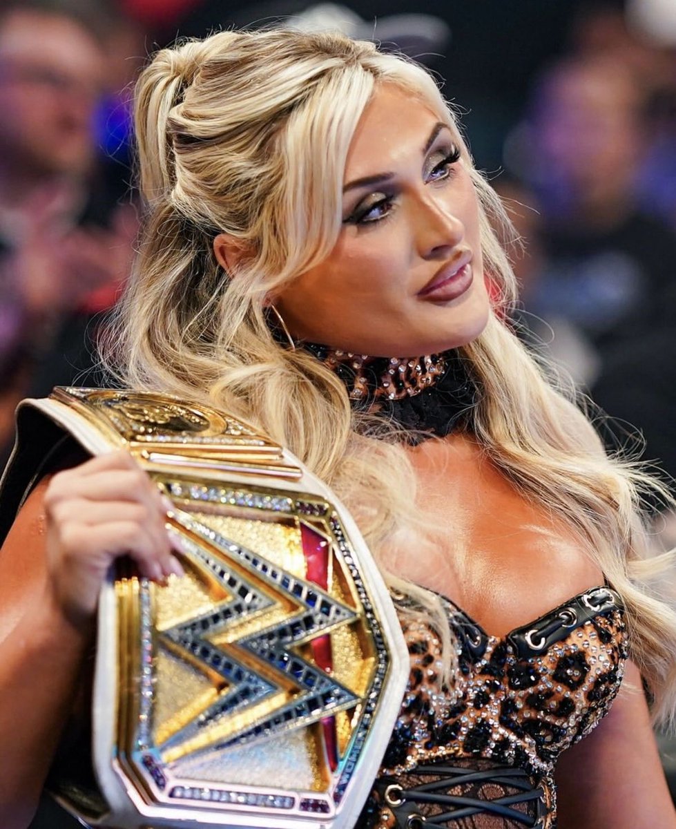 bigkatkita's tweet image. people hate on her because they wish their favourite wrestlers were in her position, it’s annoying.