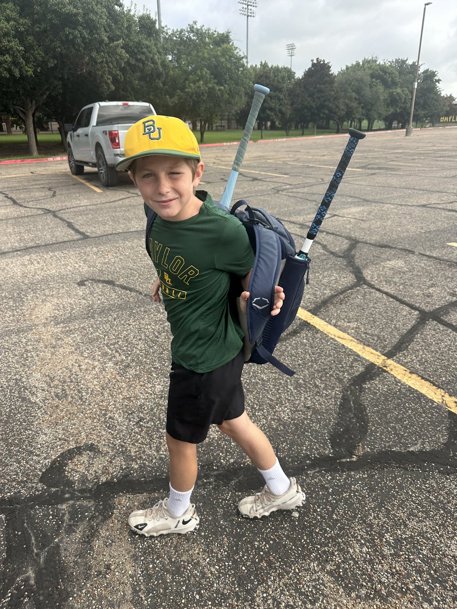Thanks to <a href="/BaylorBaseball/">Baylor Baseball</a> for another fun and productive camp! 🐻