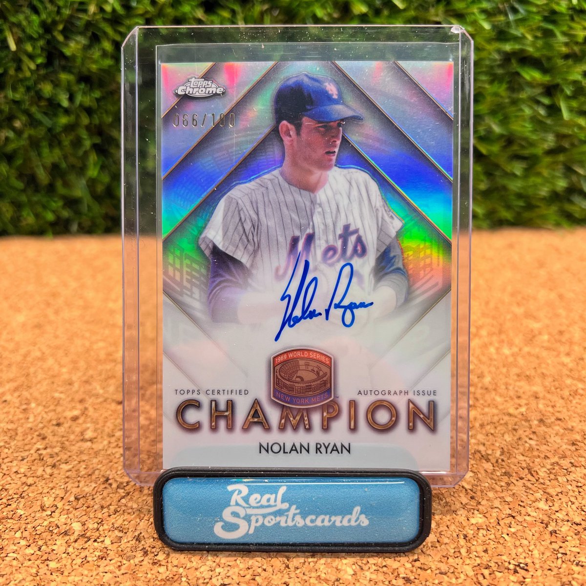 RealBreaksLive's tweet image. Nolan Ryan World Series Champion Auto /100 👑
2025 @Topps Chrome Baseball staying hot🔥