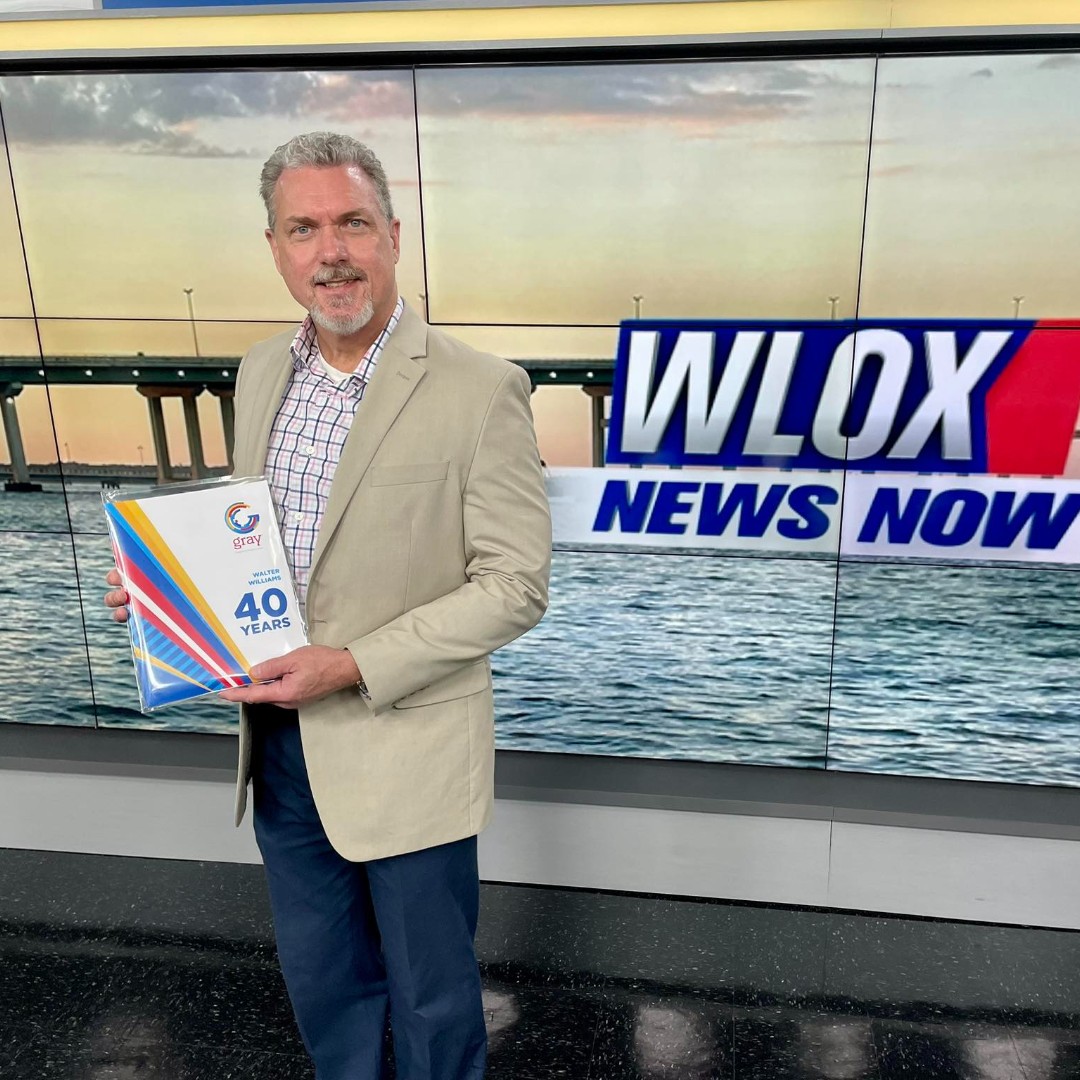 GrayMediaGTN's tweet image. ๐ Congratulations to Van Williams for 40 years of service at @WLOX! Van started working in Creative Services in 1985. He became a Sales Account Executive in 1999. He has been a National Sales Manager since 2018! Thank you for four decades of dedicated service, Van! #GrayProud