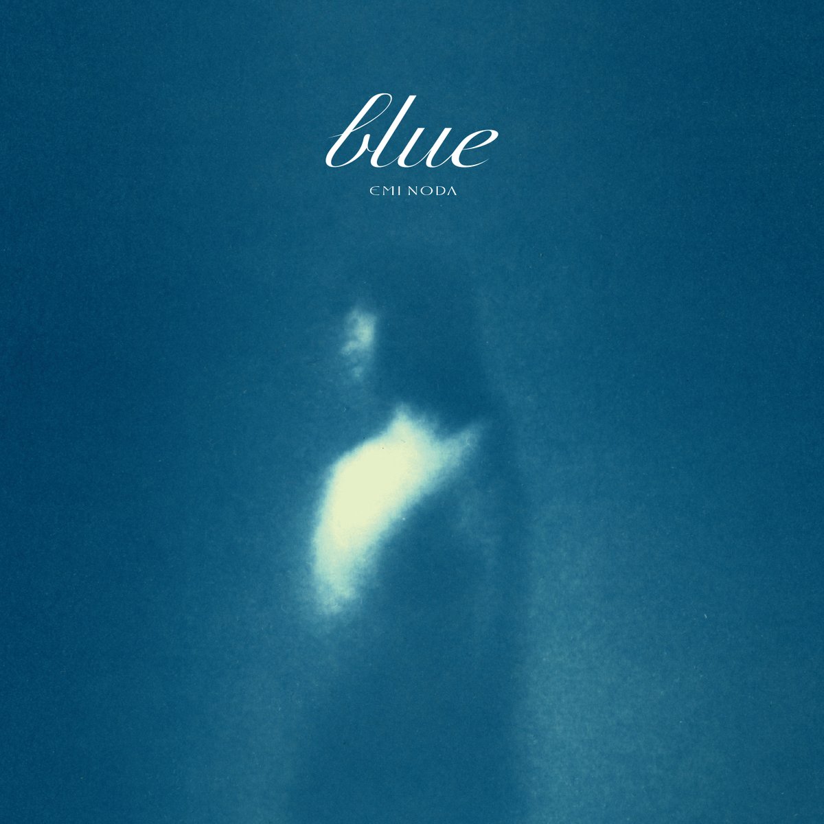 AtoJ_Info's tweet image. Hot off the release of several hit singles, Emi Noda recently released her long-awaited first full-length album, titled "blue".

Link: a-to-jconnections.com/music/emi-noda…

#EmiNoda