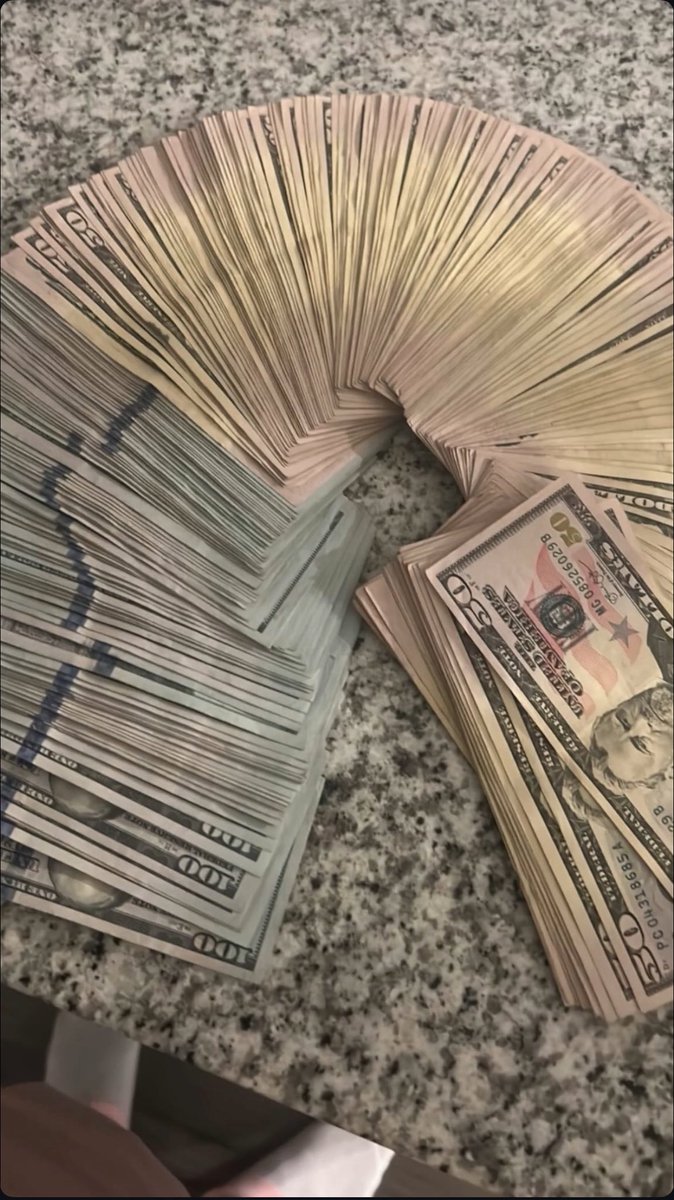 1luhad_'s tweet image. No rap deal frl nor a 9-5 ts out da mud yk datt🐶💩🩸#llmac💚