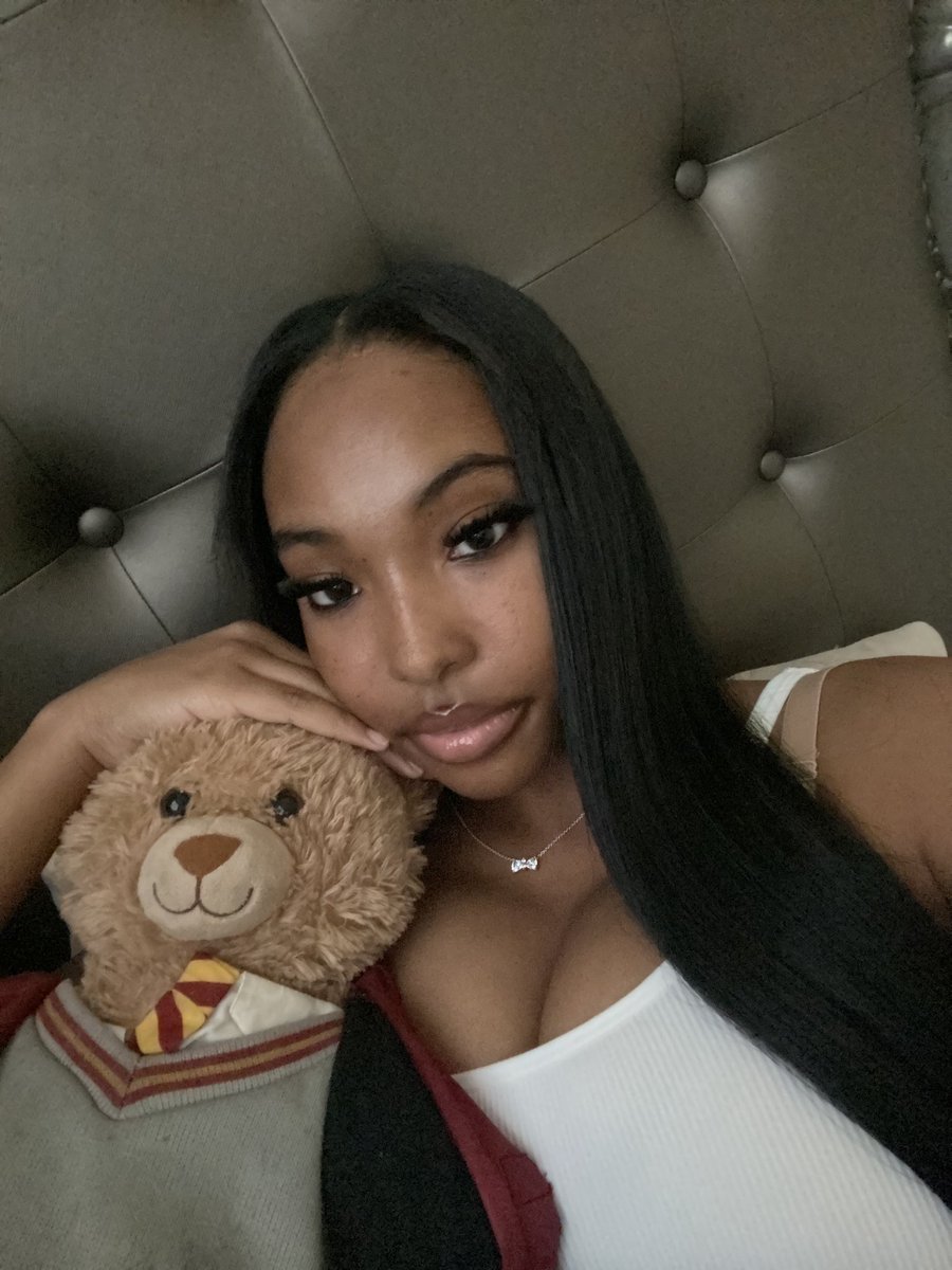 kylee tweet media