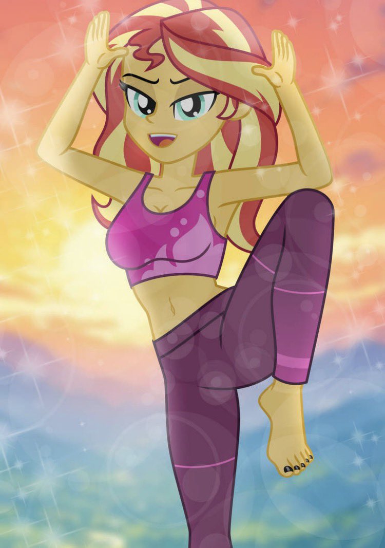Hot__Sunset's tweet photo. Doing some yoga 🧡 https://t.co/myXrQSaqPO