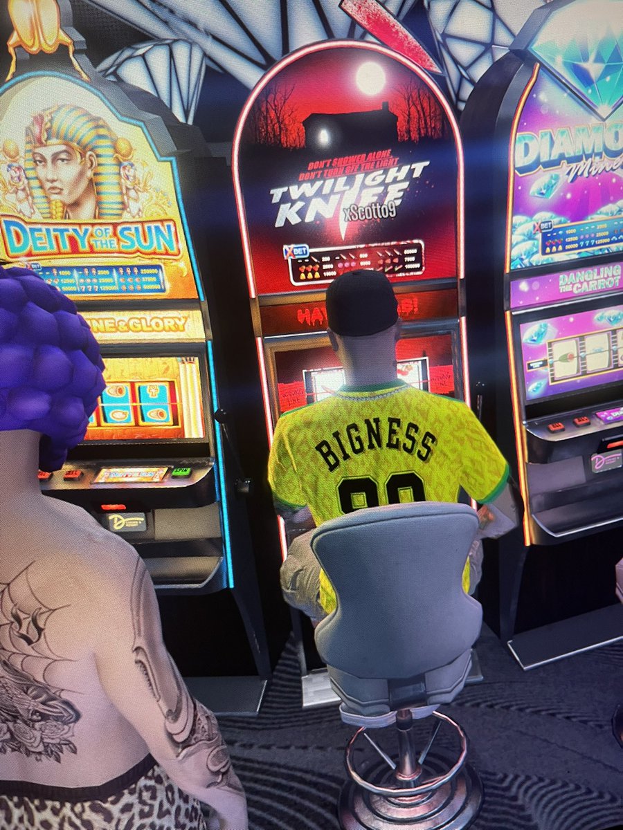14 (@manuussl) on Twitter photo aiutate <a href="/Scottoviic9/">Scottoviic9</a> che si รจ dato alle slot e ludopatia. Ha i buffi con tutti AIUTATELO!!!! aiutate <a href="/Scottoviic9/">Scottoviic9</a> che si รจ dato alle slot e ludopatia. Ha i buffi con tutti AIUTATELO!!!!