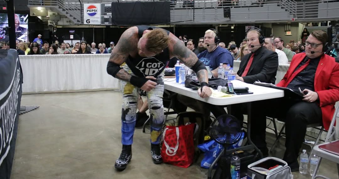 joe_dombrowski's tweet image. Flashback to last month.... Looking on concerned at @HEATHXXII as he has a rough day at the office. The man's still got kids, ya know!
From @aswwrestling Bash In Beckley V