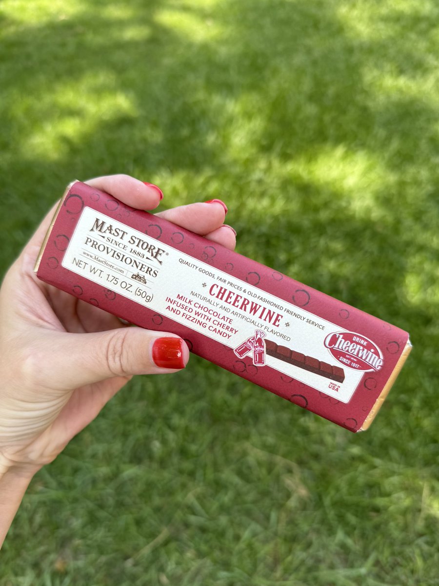 dogwoodblooms's tweet image. Pro Tip: If you go to the Mast General Store, buy a box of these. Maybe two.
They taste like fizzy chocolate covered cherries.
In other words, they’re crack.
One will not be enough - and you cannot order online when a craving hits.
You’re welcome.