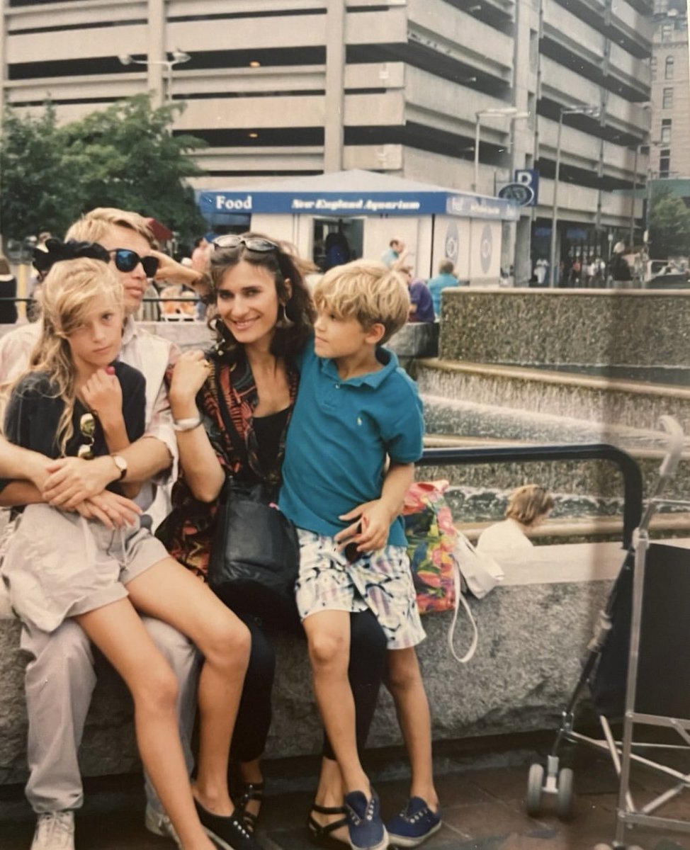 acessopaulw's tweet image. Lindo desde sempre! 😍 | Fotos de Paul Wesley criança postadas por sua mãe Agnieshka desejando feliz aniversário.
📸 | agnieszka_wasilewski