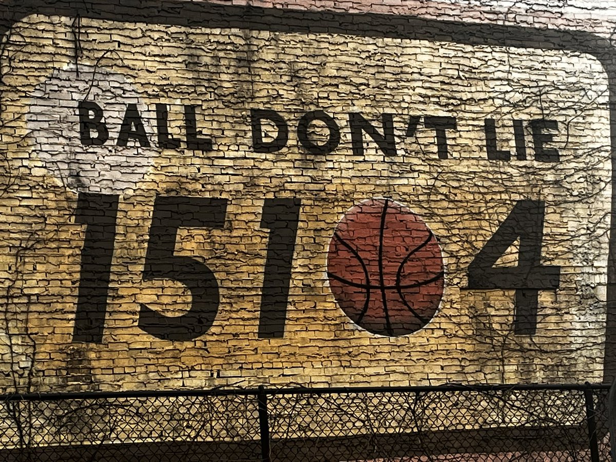 From da soil foreal…💪🏽💙

#15104
#BraddockOnBroadway