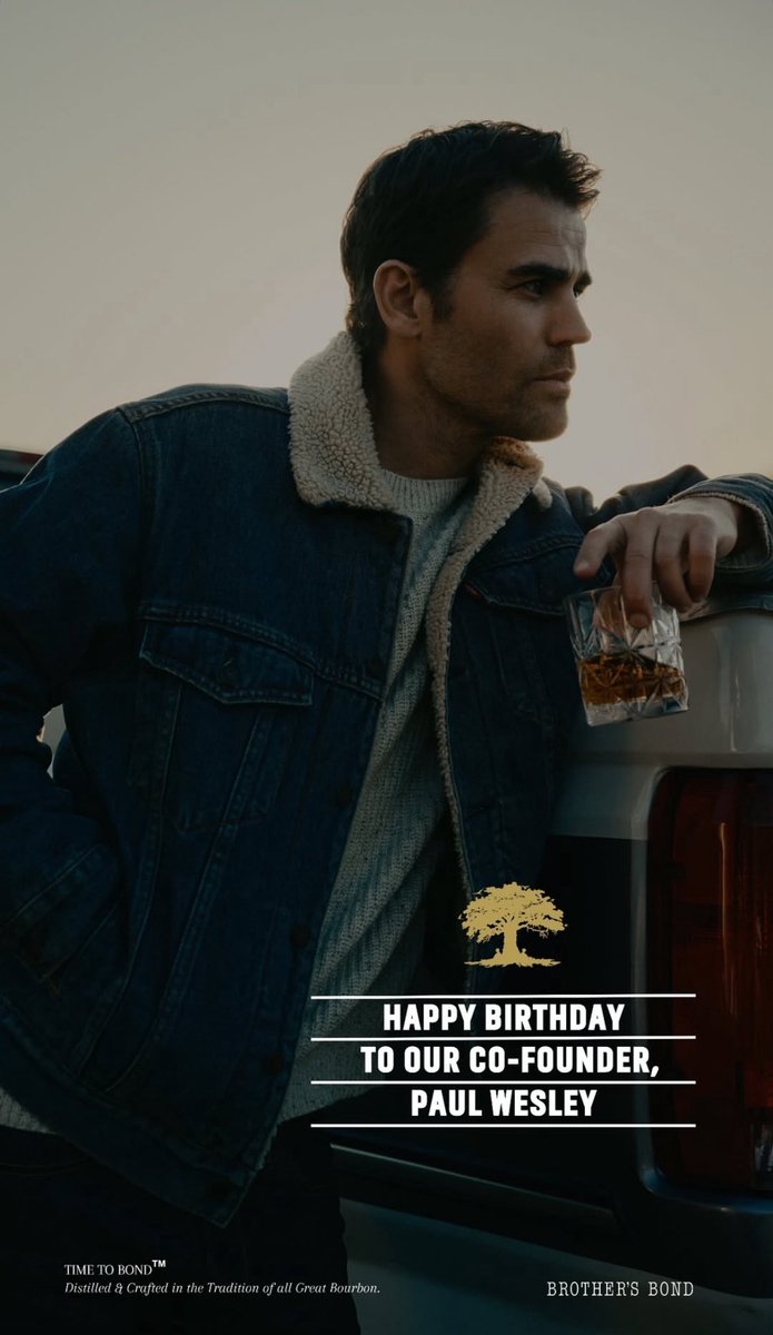 acessopaulw's tweet image. Time to bond 🥃 | Post feito pelo Brothers Bond Bourbon parabenizando seu CEO Paul Wesley pelos seus 43 anos.
📸 | brothersbondbourbon
