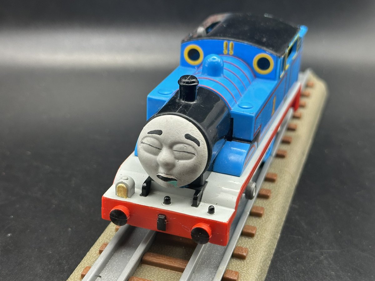 Jam_Appreciate's tweet image. How many faces does he wear? 🚂😧