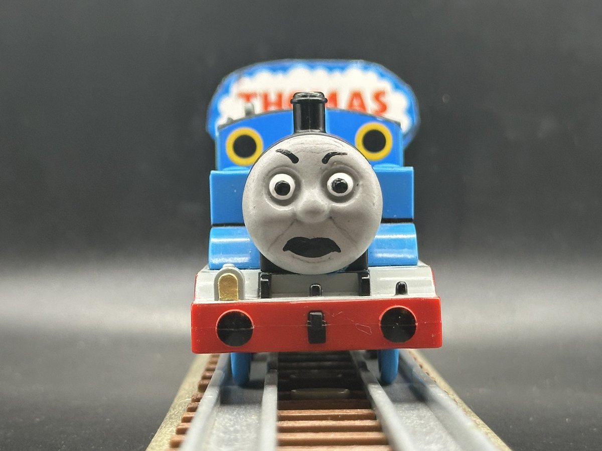 Jam_Appreciate's tweet image. How many faces does he wear? 🚂😧