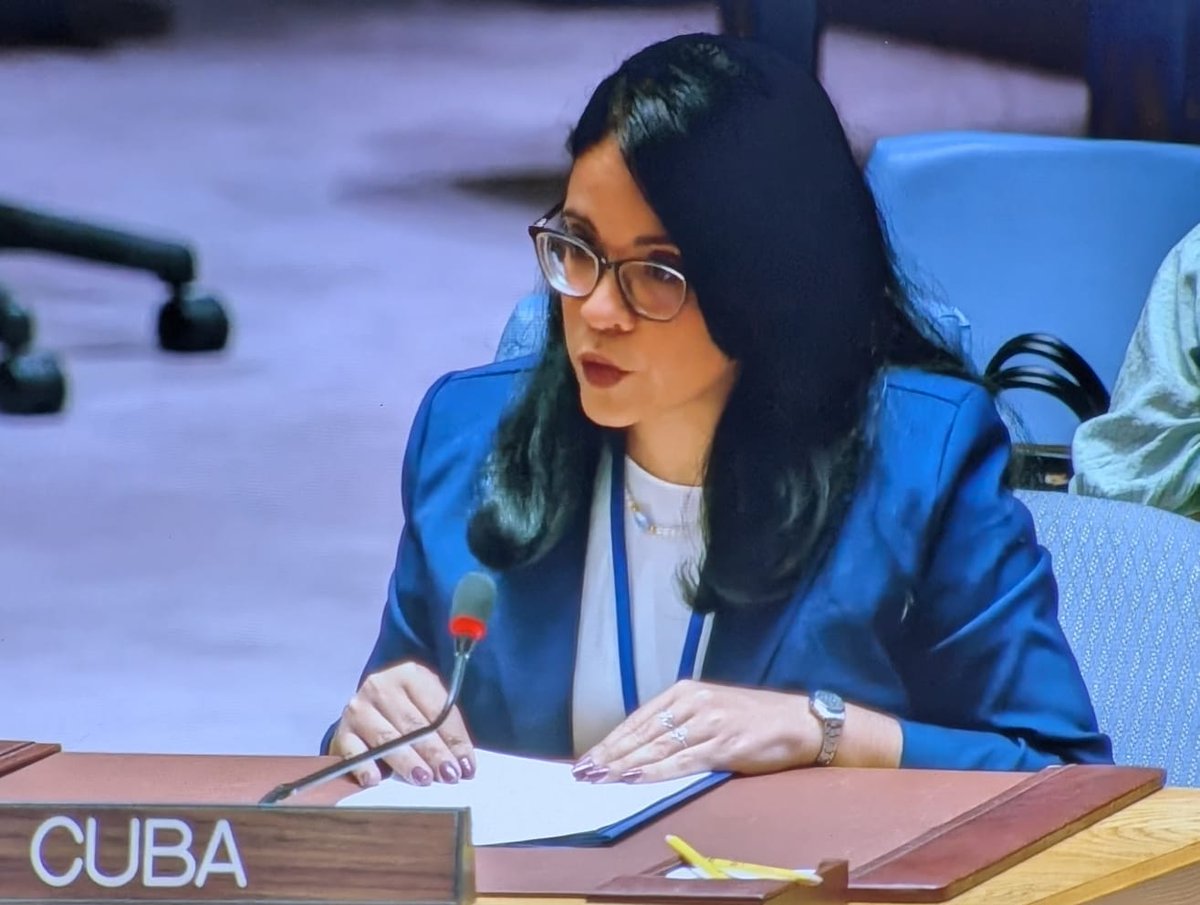 #Cuba🇨🇺 condenó, en Consejo de Seguridad <a href="/ONU_es/">Naciones Unidas</a>, genocidio en curso🆚pueblo palestino e impunidad de Israel, con apoyo de EE.UU

<a href="/DaylenisMorenoG/">Daylenis Moreno Guerra</a> denunció parálisis de este órgano, así como presiones de EE.UU🆚<a href="/FranceskAlbs/">Francesca Albanese, UN Special Rapporteur oPt</a> 

Reiteró invariable solidaridad de Cuba con #Palestina