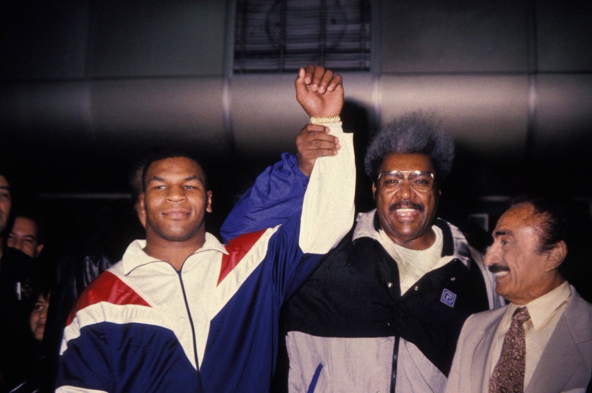 DALL97m's tweet image. Caracas, Venezuela, 1988. Mike Tyson y Don King en Venezuela