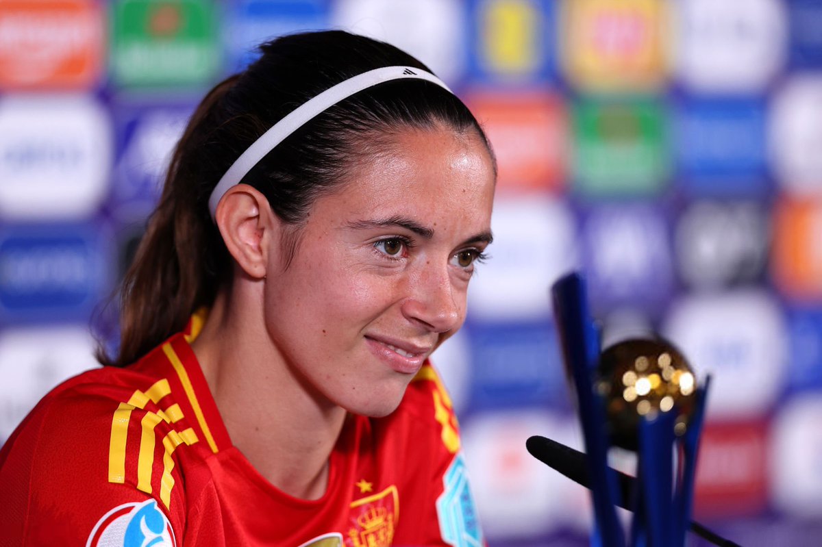 🗣️ Aitana Bonmatí: “We studied Berger with the analysts and noticed she sometimes left the near post open, so I didn’t think twice before shooting — I didn’t want it to go to penalties.”