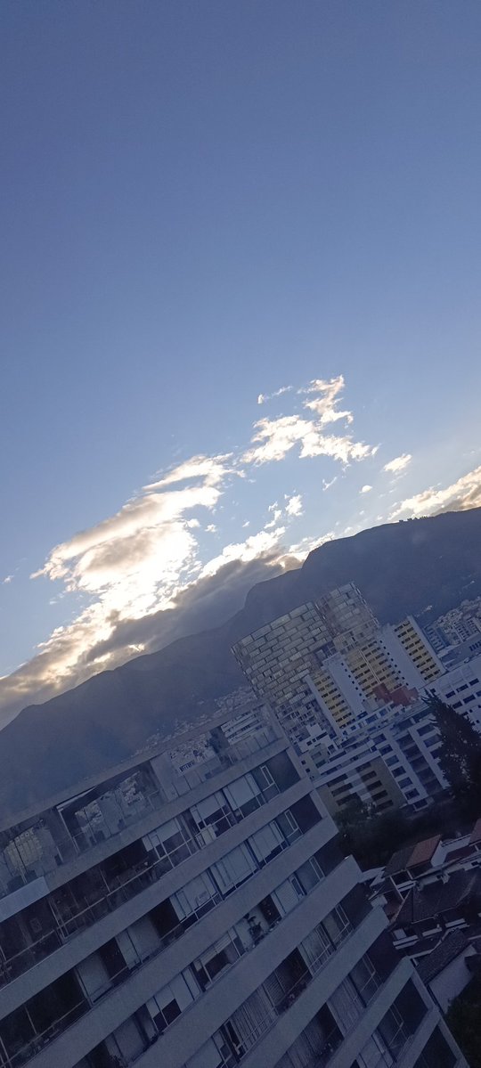 Santiago S (@santiagosaar) on Twitter photo <a href="/ClaroEcua/">Claro Ecuador</a> <a href="/NapoleonSantama/">Napoleón Santamaría</a> <a href="/Arcotel_ec/">Arcotel Ecuador</a> <a href="/ConsumidoresEc/">ConsumidoresEC</a> <a href="/Presidencia_Ec/">Presidencia Ecuador 🇪🇨</a> Ya envié la información, ya generaron ticket, no me solucionan, no me dicen nada. Seguiré posteando públicamente hasta que me devuelvan el dinero.
Y aún es "tardes". <a href="/ClaroEcua/">Claro Ecuador</a> <a href="/NapoleonSantama/">Napoleón Santamaría</a> <a href="/Arcotel_ec/">Arcotel Ecuador</a> <a href="/ConsumidoresEc/">ConsumidoresEC</a> <a href="/Presidencia_Ec/">Presidencia Ecuador 🇪🇨</a> Ya envié la información, ya generaron ticket, no me solucionan, no me dicen nada. Seguiré posteando públicamente hasta que me devuelvan el dinero.
Y aún es "tardes".